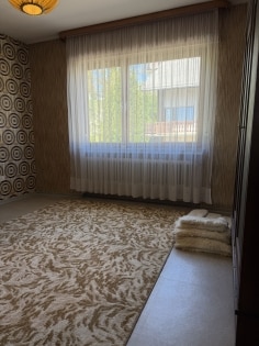 Gro�z�giges Einfamilienhaus mit ELW in ruhiger Lage von N�rtershausen - viel Platz, viel Potenzial
