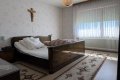 Gro�z�giges Einfamilienhaus mit ELW in ruhiger Lage von N�rtershausen - viel Platz, viel Potenzial