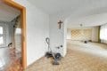 Gro�z�giges Einfamilienwohnhaus mit Nebengeb�uden auf einem 2.639 m� gro�en Grundst�ck