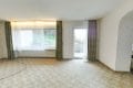 Gro�z�giges Einfamilienwohnhaus mit Nebengeb�uden auf einem 2.639 m� gro�en Grundst�ck