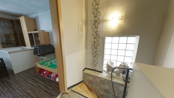 Gro�z�giges Wohnhaus mit Einliegerwohnung, Wintergarten und vielseitigen Nutzungsm�glichkeiten