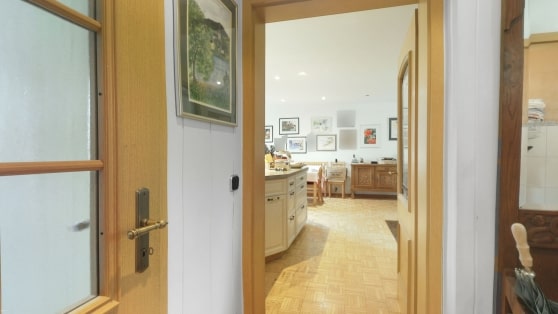 Gro�z�giges Wohnhaus mit Raum zur individuellen Nutzung, auch ideal als Mehrgenerationshaus nutzbar.