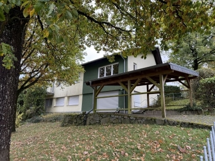 Gro�z�giges Wohnhaus mit Raum zur individuellen Nutzung, auch ideal als Mehrgenerationshaus nutzbar.