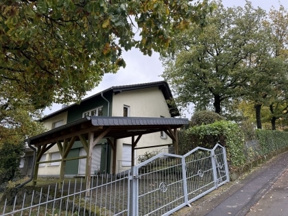 Gro�z�giges Wohnhaus mit Raum zur individuellen Nutzung, auch ideal als Mehrgenerationshaus nutzbar.