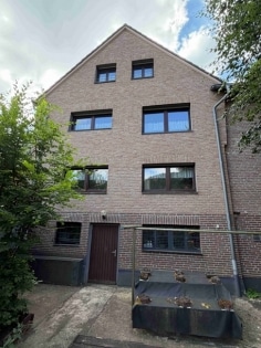 Gro�z�giges Wohnhaus mit drei vollwertigen Wohnebenen (188 m�) und flexiblen Nutzungsm�glichkeiten