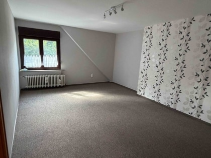 Gro�z�giges Wohnhaus mit drei vollwertigen Wohnebenen (188 m�) und flexiblen Nutzungsm�glichkeiten