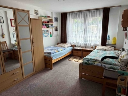 Gro�z�giges Wohnhaus mit drei vollwertigen Wohnebenen (188 m�) und flexiblen Nutzungsm�glichkeiten