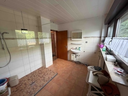 Gro�z�giges Wohnhaus mit drei vollwertigen Wohnebenen (188 m�) und flexiblen Nutzungsm�glichkeiten