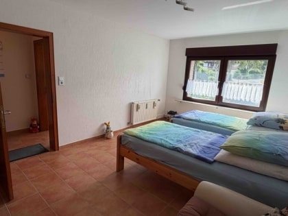 Gro�z�giges Wohnhaus mit drei vollwertigen Wohnebenen (188 m�) und flexiblen Nutzungsm�glichkeiten