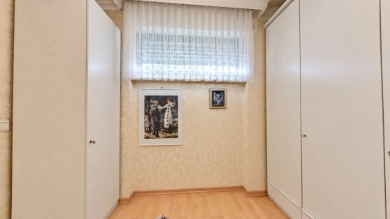 Gro�z�giges Zweifamilienhaus in zentraler und ruhiger Lage von Mayen