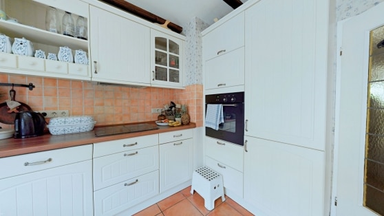 Grozgiges und laufend modernisiertes Einfamilienwohnhaus in zentraler Wohnlage der Eifelgemeinde Uersfeld
