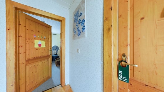 Grozgiges und laufend modernisiertes Einfamilienwohnhaus in zentraler Wohnlage der Eifelgemeinde Uersfeld