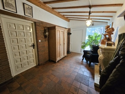 Gro�z�giges, vielseitig nutzbares Einfamilienhaus mit Anbauwohnung - Ideal als Mehrgenerationenhaus!