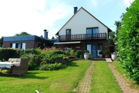 Gro�z�giges, vielseitig nutzbares Einfamilienhaus mit Anbauwohnung - Ideal als Mehrgenerationenhaus!