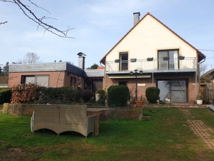 Gro�z�giges, vielseitig nutzbares Einfamilienhaus mit Anbauwohnung - Ideal als Mehrgenerationenhaus!