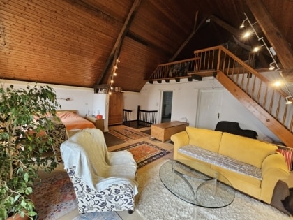 Gro�z�giges, vielseitig nutzbares Einfamilienhaus mit Anbauwohnung - Ideal als Mehrgenerationenhaus!