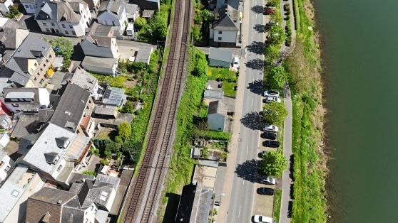 Handwerker an der Mosel aufgepasst! 
Gro�es Einfamilienhaus mit historisch wertvoller Fassade in Klotten!