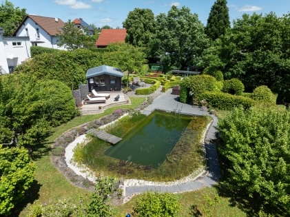 Hier steht Ihr Wohntraum, auf einem insgesamt 2.589 m groen Grundstck, in der Vulkaneifel!