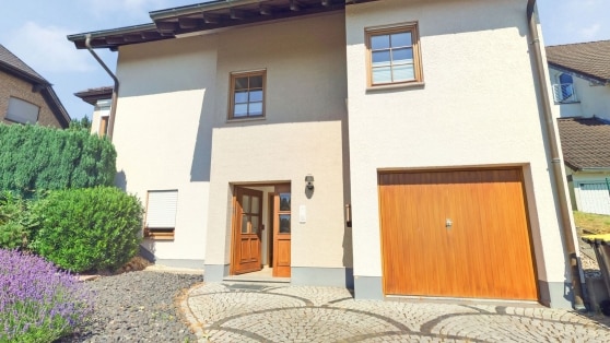 Hier werden Sie sich wohlf�hlen! Gepflegtes Einfamilienwohnhaus in ruhiger Randlage der Gemeinde Polch