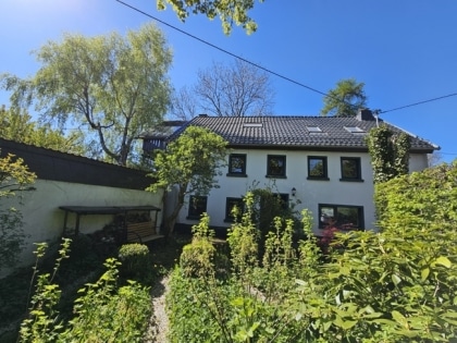 Historisches Bauernhaus mit viel Charme, Gartenidylle und vielseitigem Nutzungspotenzial