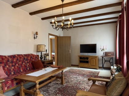 Historisches Einfamilienhaus mit viel Potenzial im Herzen von M�nstermaifeld