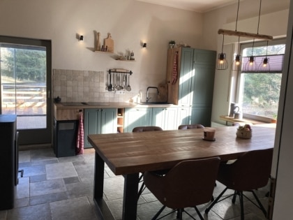 Idyllisch gelegenes Landhaus mit weitl�ufigen Weidefl�chen und eigenem Wald - ideal f�r Tierhalter!