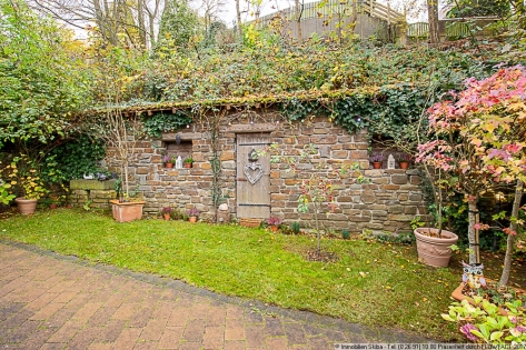 Idyllisches Einfamilienhaus mit Doppelgarage und wild-romantischem Garten zwischen Adenau und Mayen