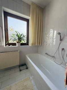 Ihr tolles neues Zuhause mit Extra-Einkommen: Erdgeschoss mit gro�em Garten bald frei - DG vermietet!