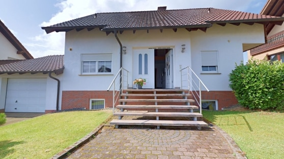 Ihre Suche knnte hier ein Ende haben: Gepflegtes Einfamilienwohnhaus in ruhiger Wohnlage