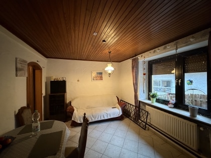 *Immobilienpaket* - Grundst�ck mit Entwicklungspotenzial und zwei vermietete Einfamilienh�user in L�f an der Mosel!