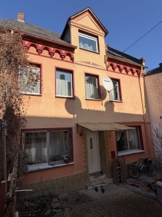 Investoren gesucht - Grundst�ck mit Entwicklungspotenzial und zwei vermietete Einfamilienh�user in L�f an der Mosel!