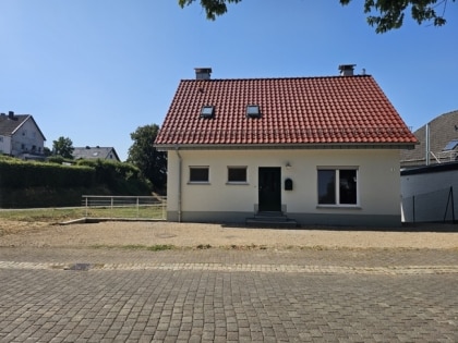 Kernsaniert und modernisiert - Ihr neues Zuhause mit Wohnkomfort auf Neubauniveau in der Eifel