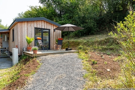 Kleines, kompaktes Tiny House mit Terrasse und Carport in Acht zwischen Mayen und Adenau