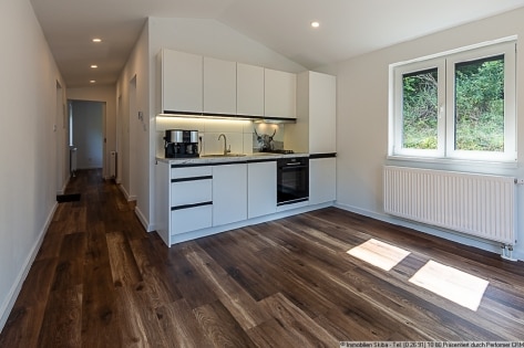 Kleines, kompaktes Tiny House mit Terrasse und Carport in Acht zwischen Mayen und Adenau