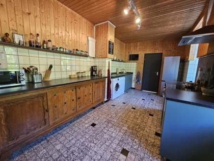 Markantes Wohnhaus mit Ferienhaus (8 Personen), auch ideal als Zweifamilienhaus