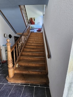 Markantes Wohnhaus mit Ferienhaus (8 Personen), auch ideal als Zweifamilienhaus