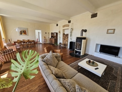 Markantes Wohnhaus mit Ferienhaus (8 Personen), auch ideal als Zweifamilienhaus