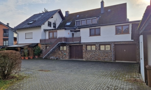 Mehrfamilienwohnhaus in Pnderich an der Mosel mit 5 Wohneinheiten und einer Wohnflche von ca. 430 m