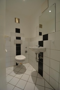 Moderne Dachgeschosswohnung mit Balkon, Parkplatz, Garage und sch�ner Aussicht in Weitersburg