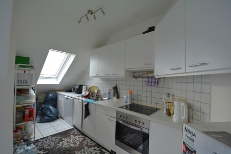 Moderne Dachgeschosswohnung mit Balkon, Parkplatz, Garage und schner Aussicht in Weitersburg