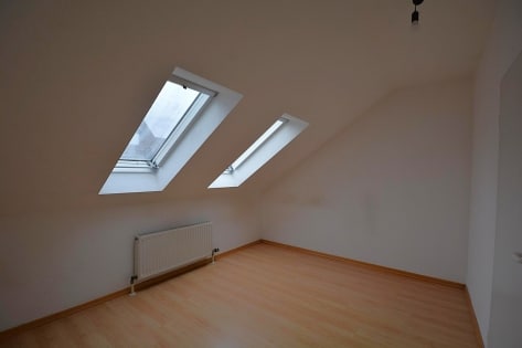 Moderne Dachgeschosswohnung mit Balkon, Parkplatz, Garage und sch�ner Aussicht in Weitersburg