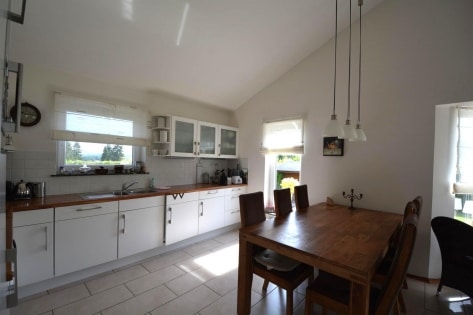 Moderner, ruhig gelegener und perfekt unterhaltener Ferienbungalow auf schnem Grundstck