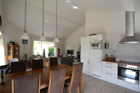 Moderner, ruhig gelegener und perfekt unterhaltener Ferienbungalow auf schnem Grundstck