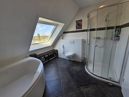 Modernes, freistehendes Einfamilienhaus in idyllischer Dorflage mit gro�em Grundst�ck und Weitblick