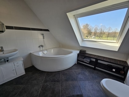 Modernes, freistehendes Einfamilienhaus in idyllischer Dorflage mit gro�em Grundst�ck und Weitblick