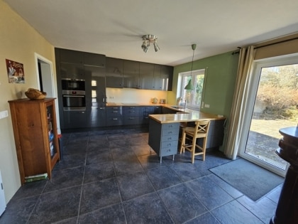 Modernes, freistehendes Einfamilienhaus in idyllischer Dorflage mit gro�em Grundst�ck und Weitblick