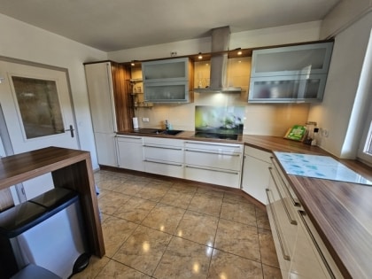 Nachhaltig Wohnen: Autarkes & hochwertiges Wohnhaus mit Einliegerwohnung und Weitblick