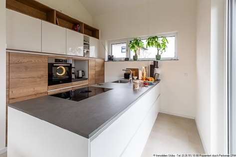 Neubau-Bungalow aus 2021 oberhalb von Adenau