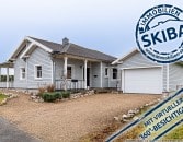 Neuwertiger Bungalow im amerikanischen Stil mit freiem Blick ins Grne