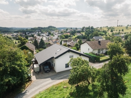 Neuwertiges Einfamilienwohnhaus (Bungalow) in unverbaubarer Aussichtslage der Gemeinde �dersdorf